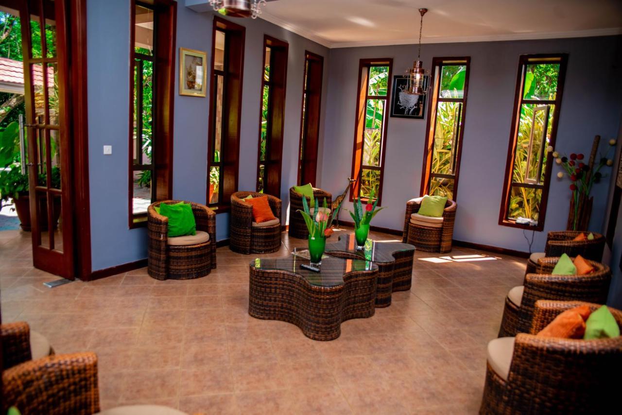 Lush Garden Business Hotel Аруша Экстерьер фото